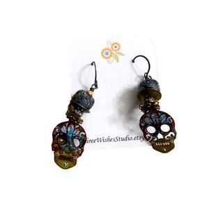 Skull Dangling Earrings Dia De Los Muertos Halloween Color Skulls New